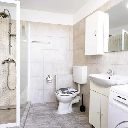 Boho Hideaway Old Town דירה *